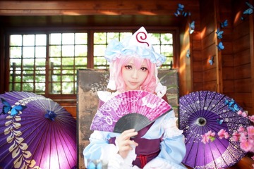 Yuyuko-Cosplay-by-Ely-10