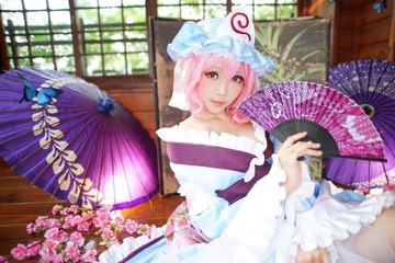 Yuyuko-Cosplay-by-Ely-13