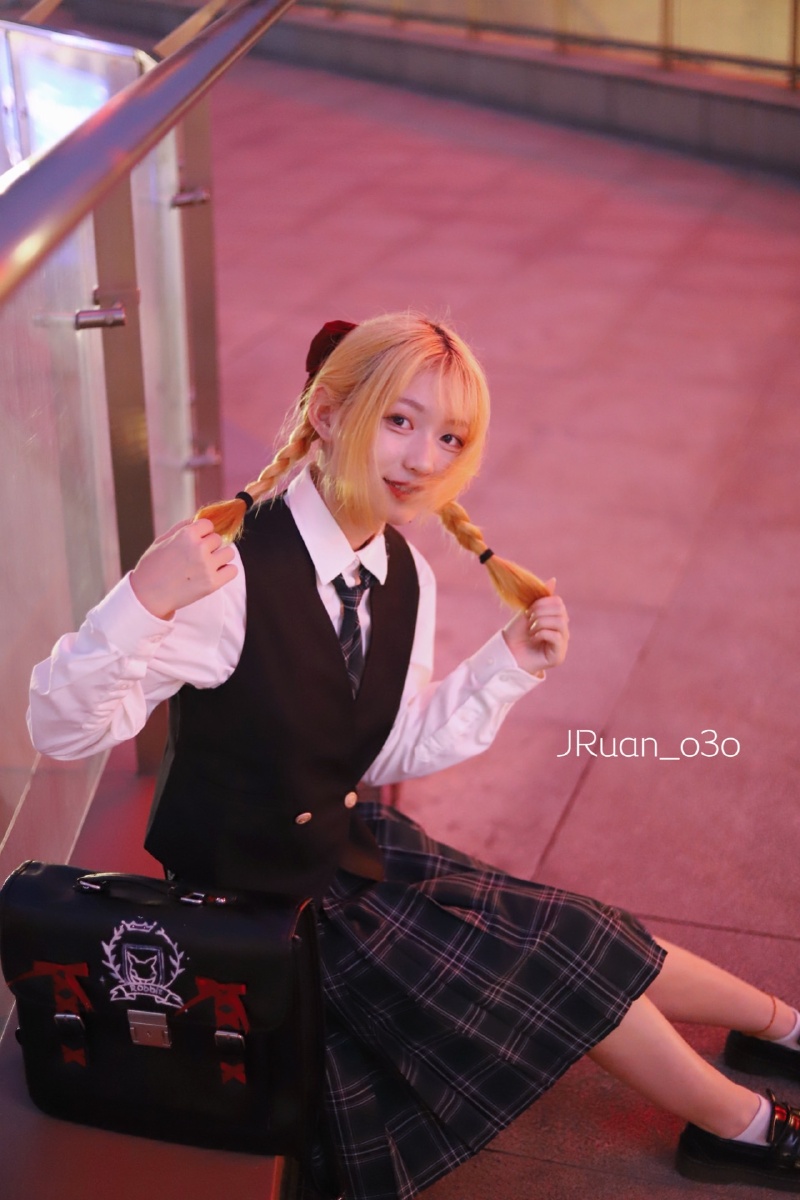 摄影师桃花不换酒模特软软子快手抖音同名盗图必究