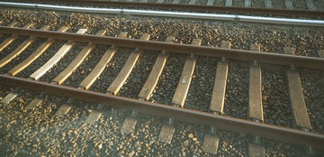 1383094