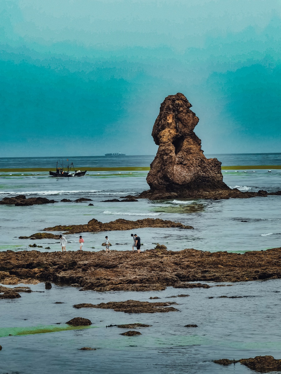 青岛市著名景点石老人