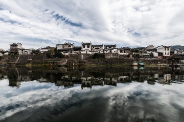 290683