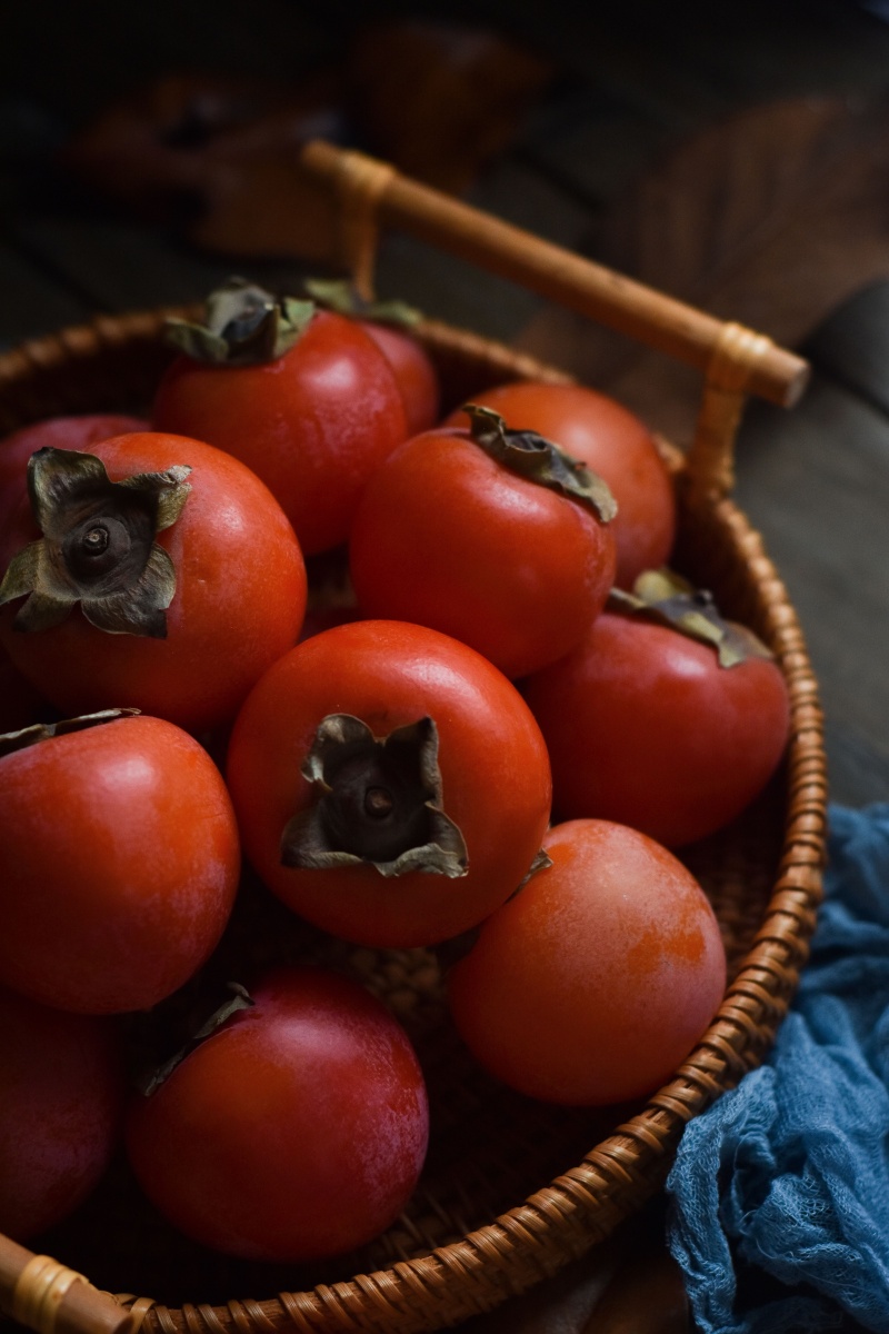 秋天的红灯笼柿子