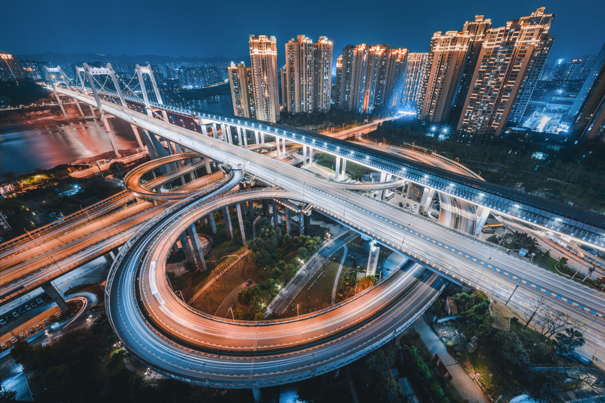 夜幕下的鹅公岩立交桥