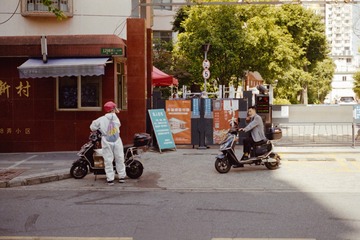 D7DA0008-2D2C-4042-97C9-095C8ED60EE9/L0/001