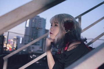 001