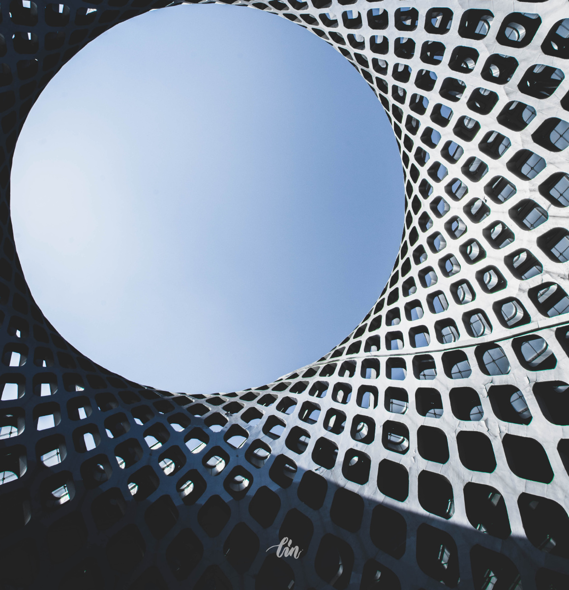 异形钢结构 - hutchison - 图虫