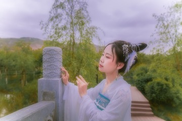 001