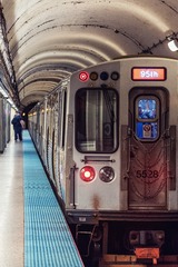 852083