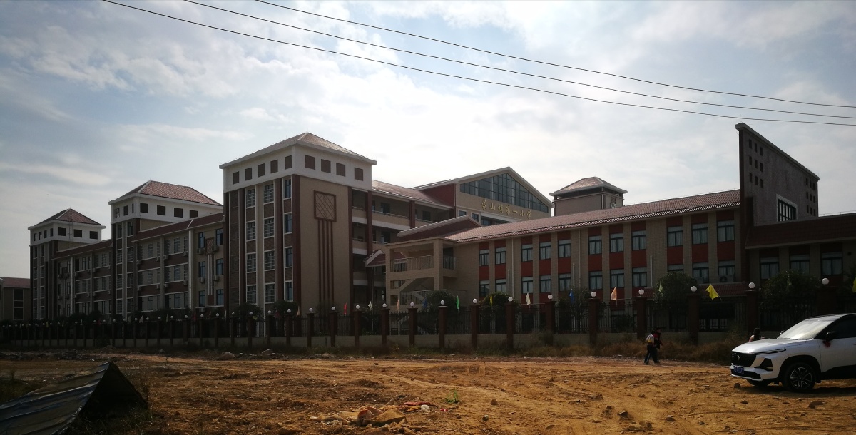 新建小学教育警民共建