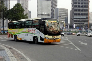 2899142