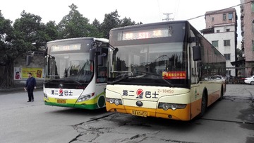 2902747