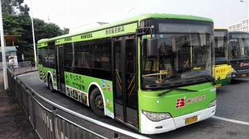 3758711