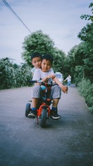 AC693C11-11C9-4B19-9C0D-D80B9FFECE4B/L0/001