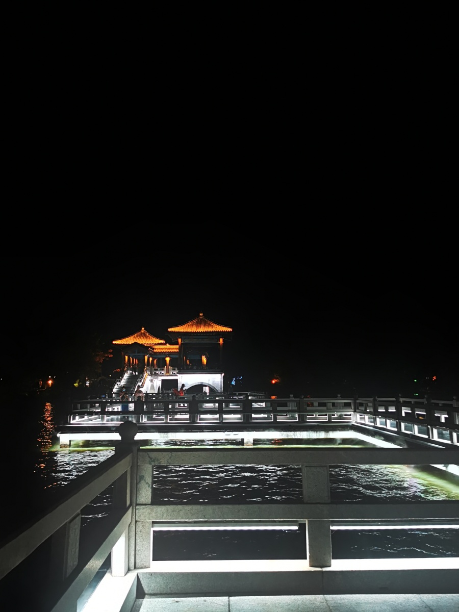 惠州西湖九曲桥