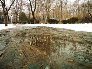 雪霁·融水
