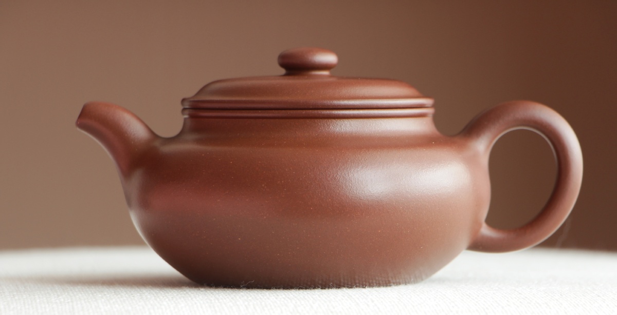 紫砂壶扁腹仿古