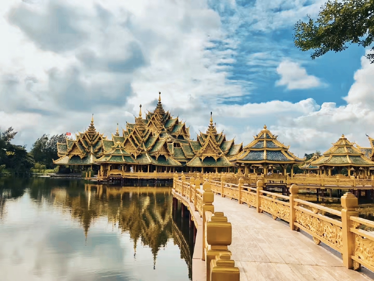 暹罗古城七十二府——让你一天内饱览泰国700余年的历史,感受不同王朝