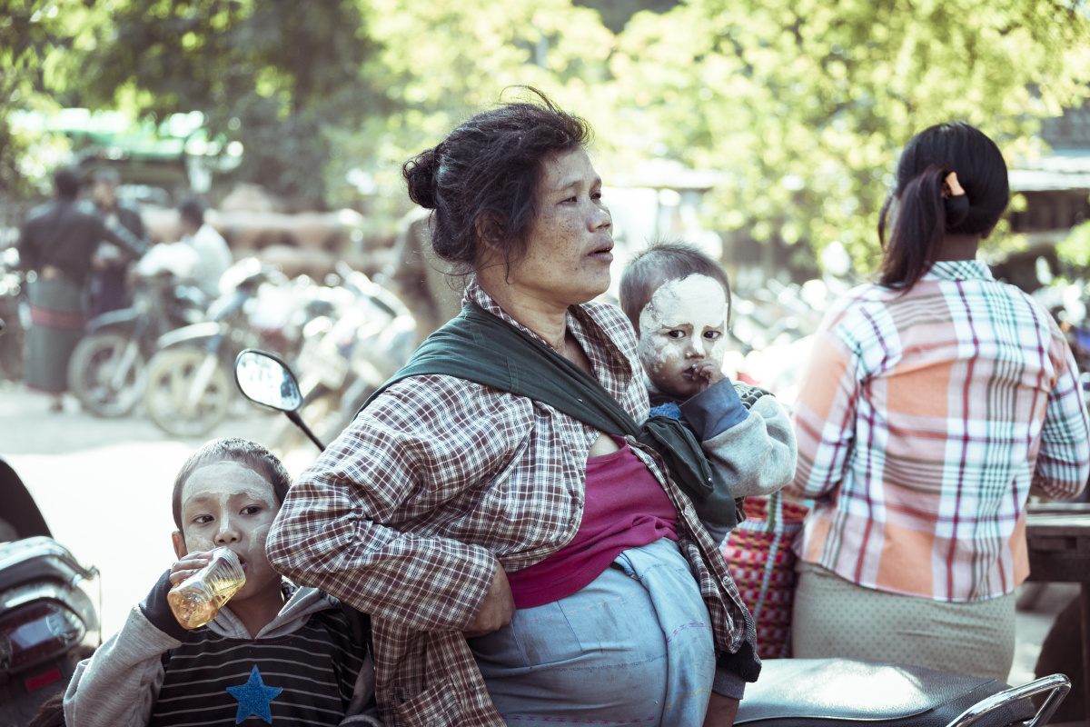 缅甸人的年集 娘乌集市 中国人曾经遗失的梦