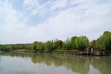 574972