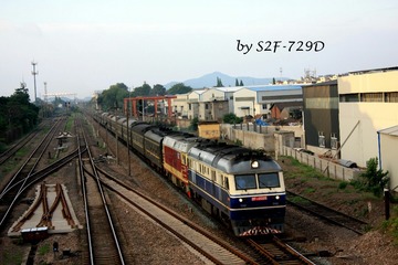 566835