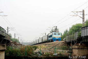 851601