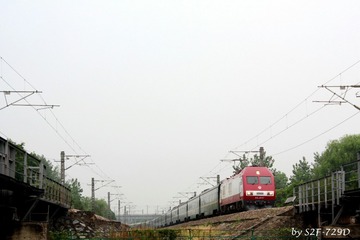 851597