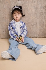 79A00D24-640E-47CB-8BD1-95BDBD276C17/L0/001