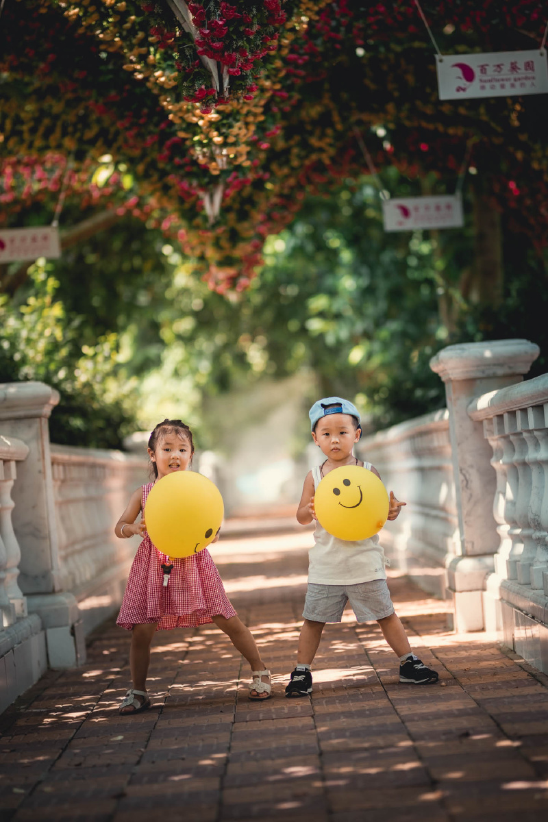 两个娃相聚的一天