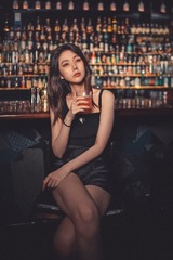 933530