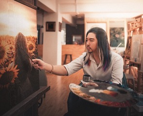 我画画时的工作照