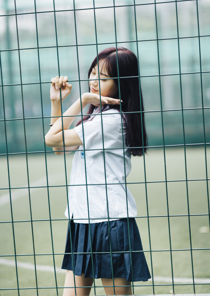 可爱的校服女生