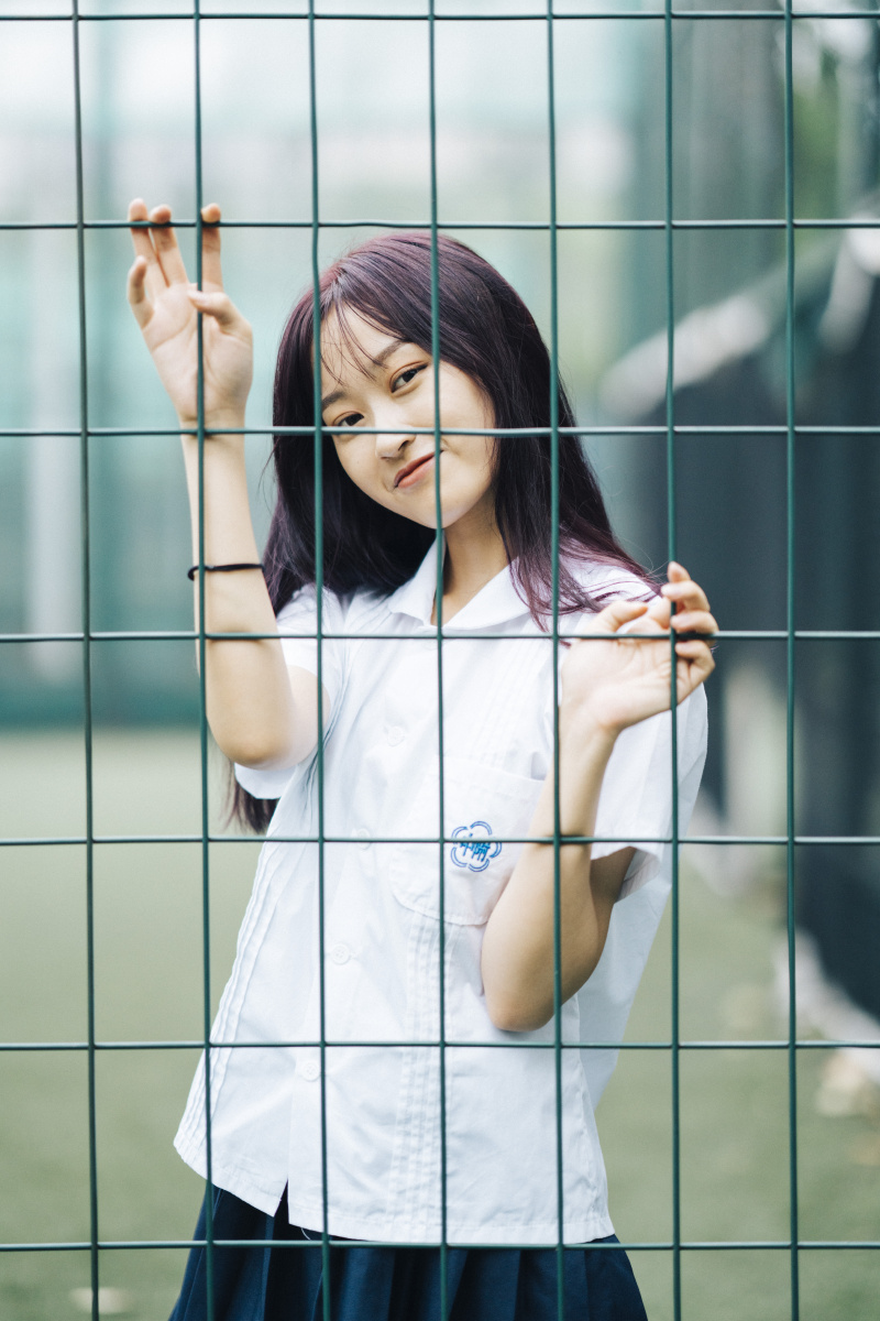 可爱的校服女生