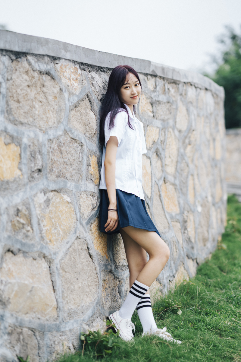 可爱的校服女生