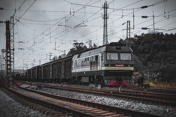 807586