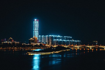 819982