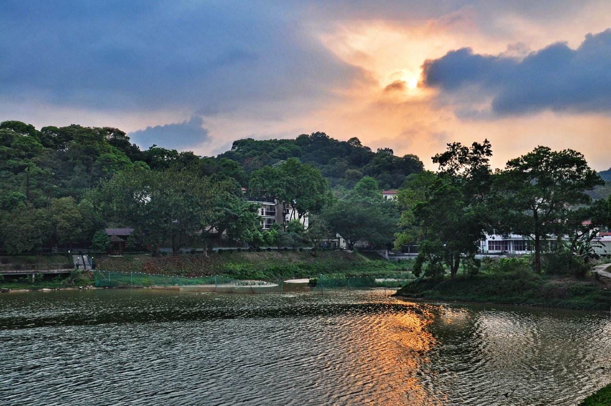 广州黄埔军校天鹿湖