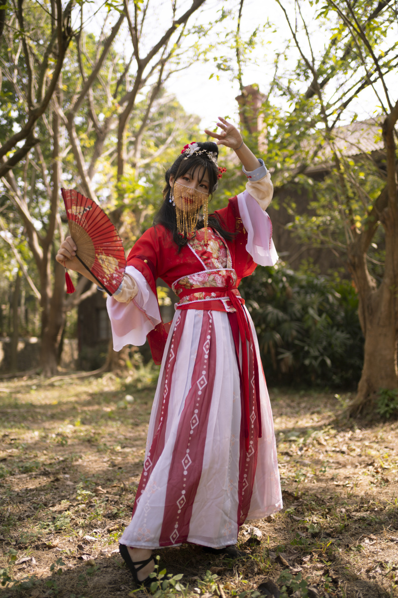 中山影视城漫展上的汉服小姐姐
