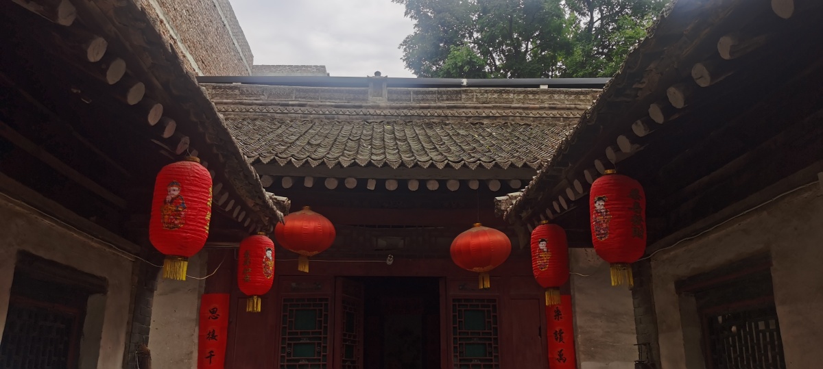 三兆村清朝古宅牌坊石雕