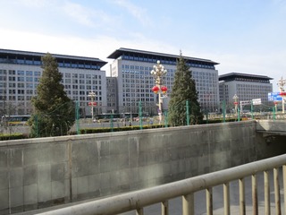 755438