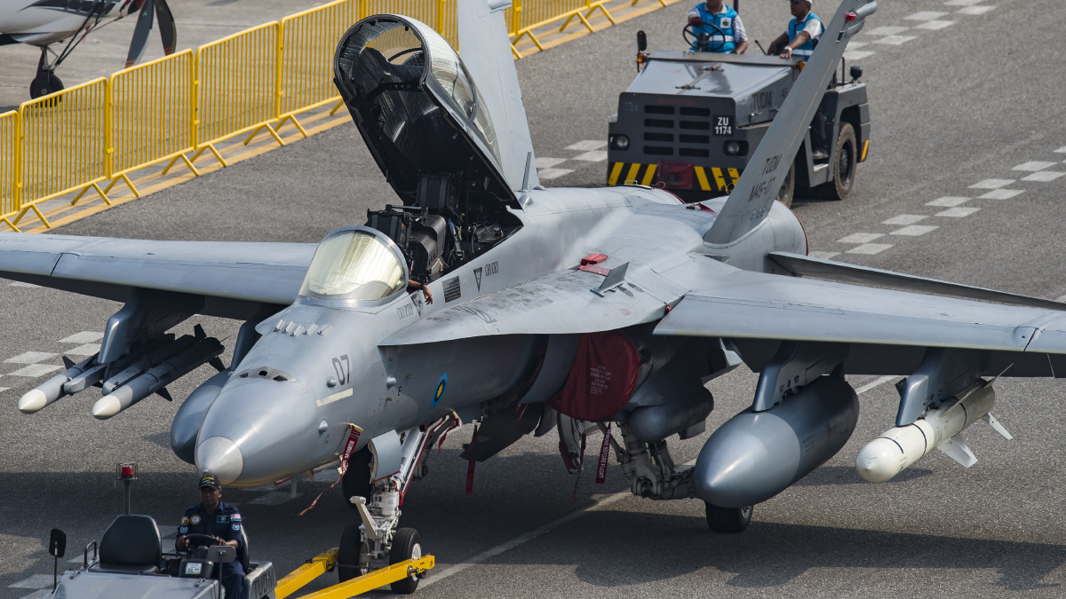 f/a-18 大黄蜂 战斗机 资料图 - 空天君