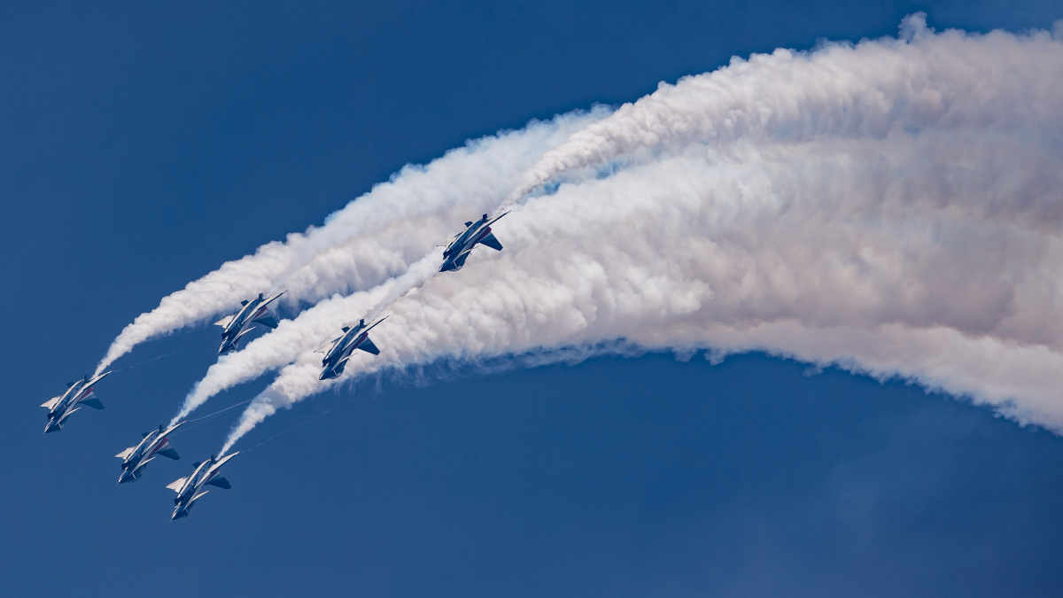 中国空军八一飞行表演队资料图