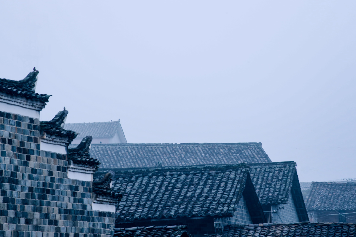 青砖黑瓦喜乐人家