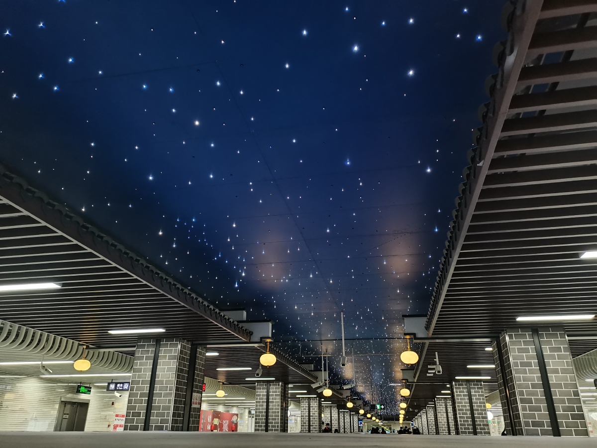 南昌地铁三号线的星空顶