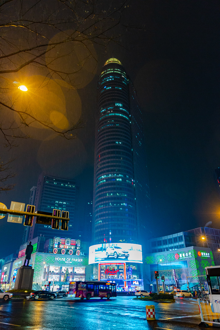 南京街头的夜景
