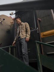 503738