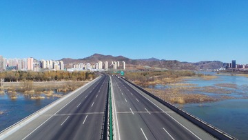 8A967932-156D-4347-B373-268B81A2B61B/L0/001