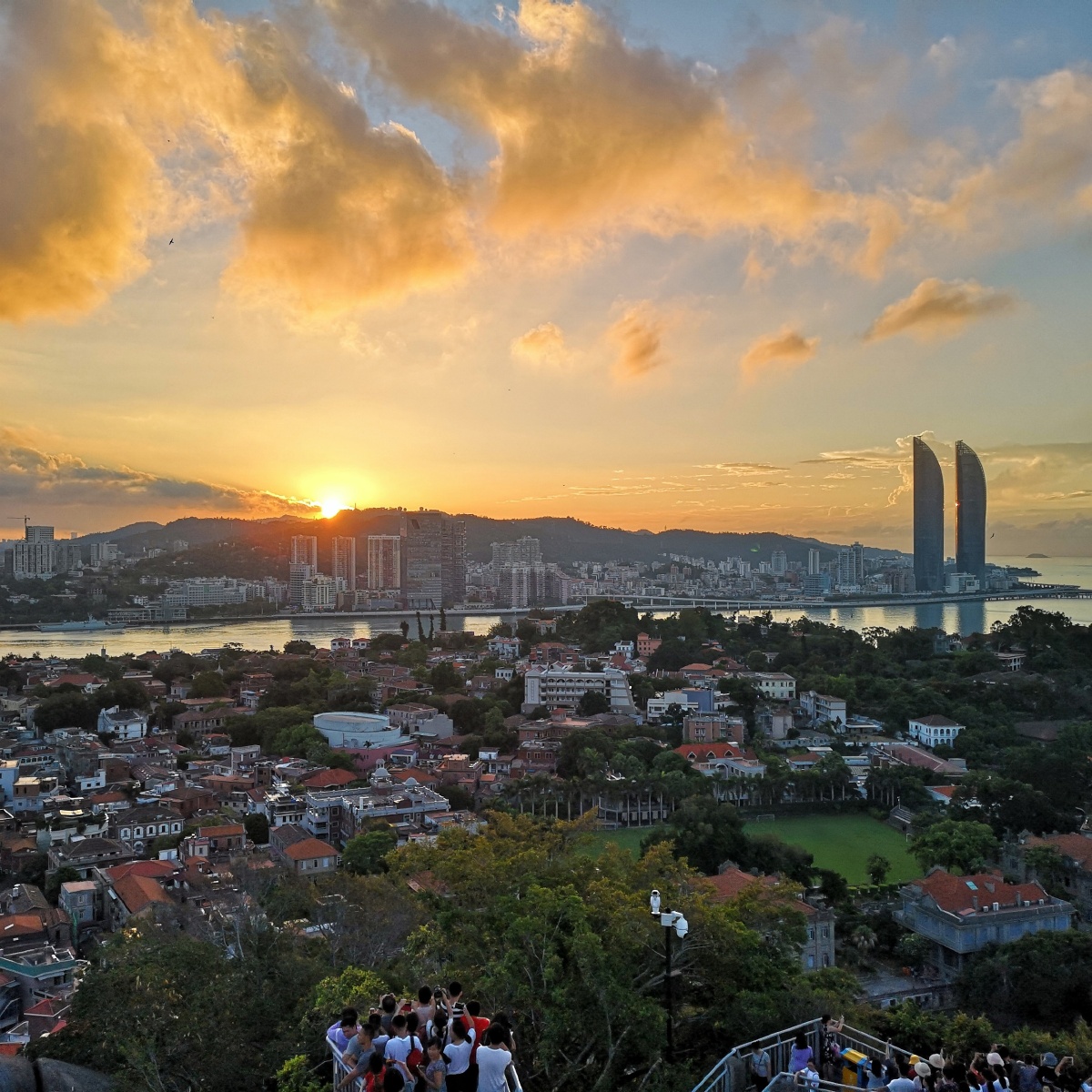 厦门鼓浪屿日光岩拍的.
