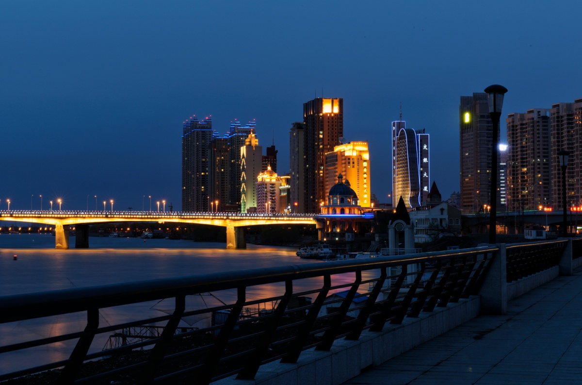 足迹江畔夜色-哈尔滨