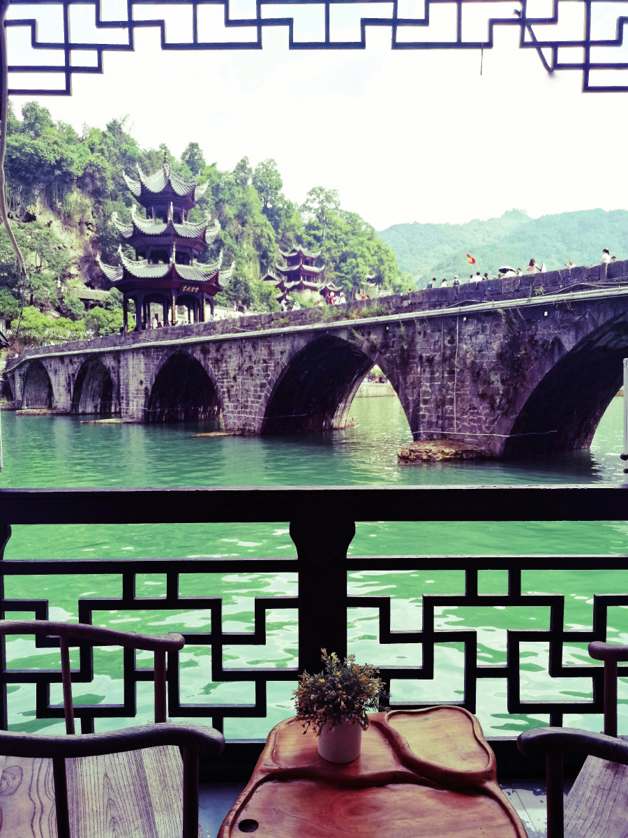 祝圣桥摄于镇远古镇